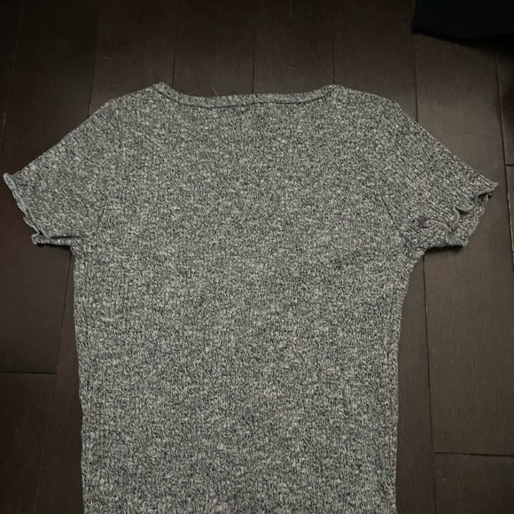 Grey crop top - Picture 2 of 2